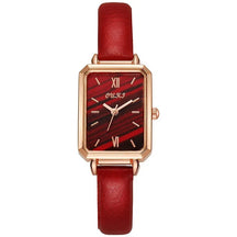 Montre Carrée Vintage Femme - Élégance dans la Tradition avec Bracelet en Cuir